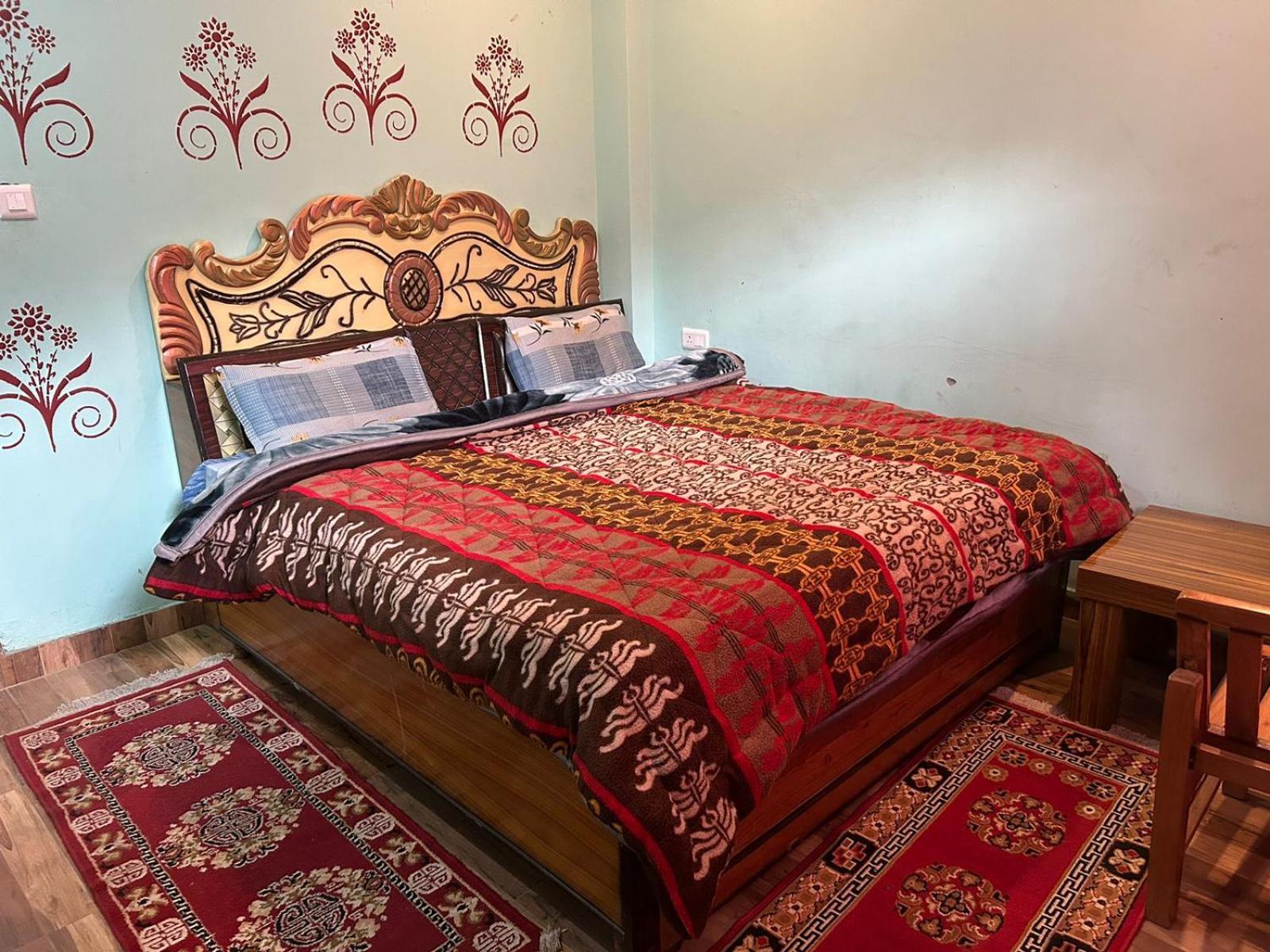 Karma Guest House And Cafe Kalgha Habitación foto