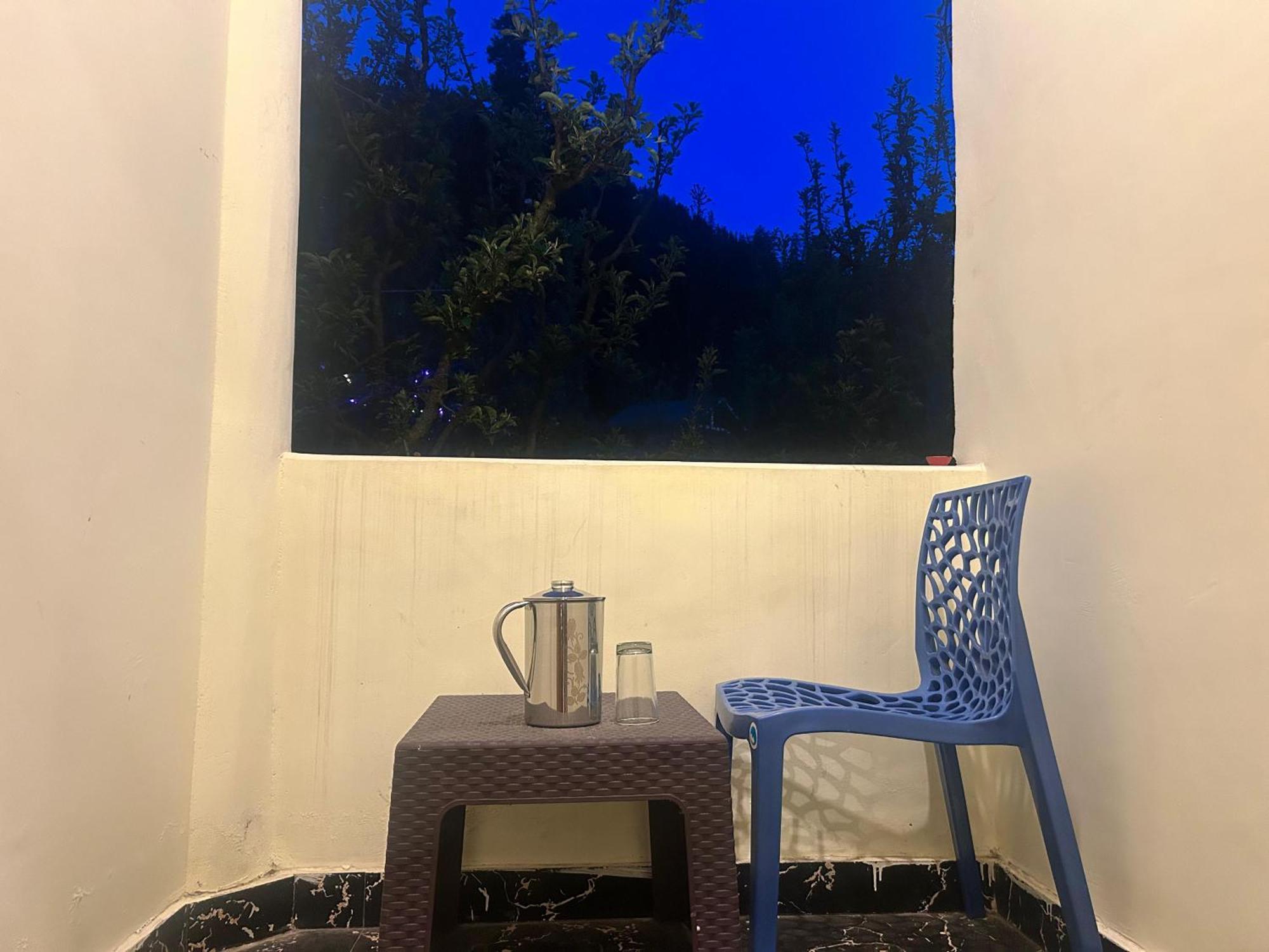 Karma Guest House And Cafe Kalgha Habitación foto