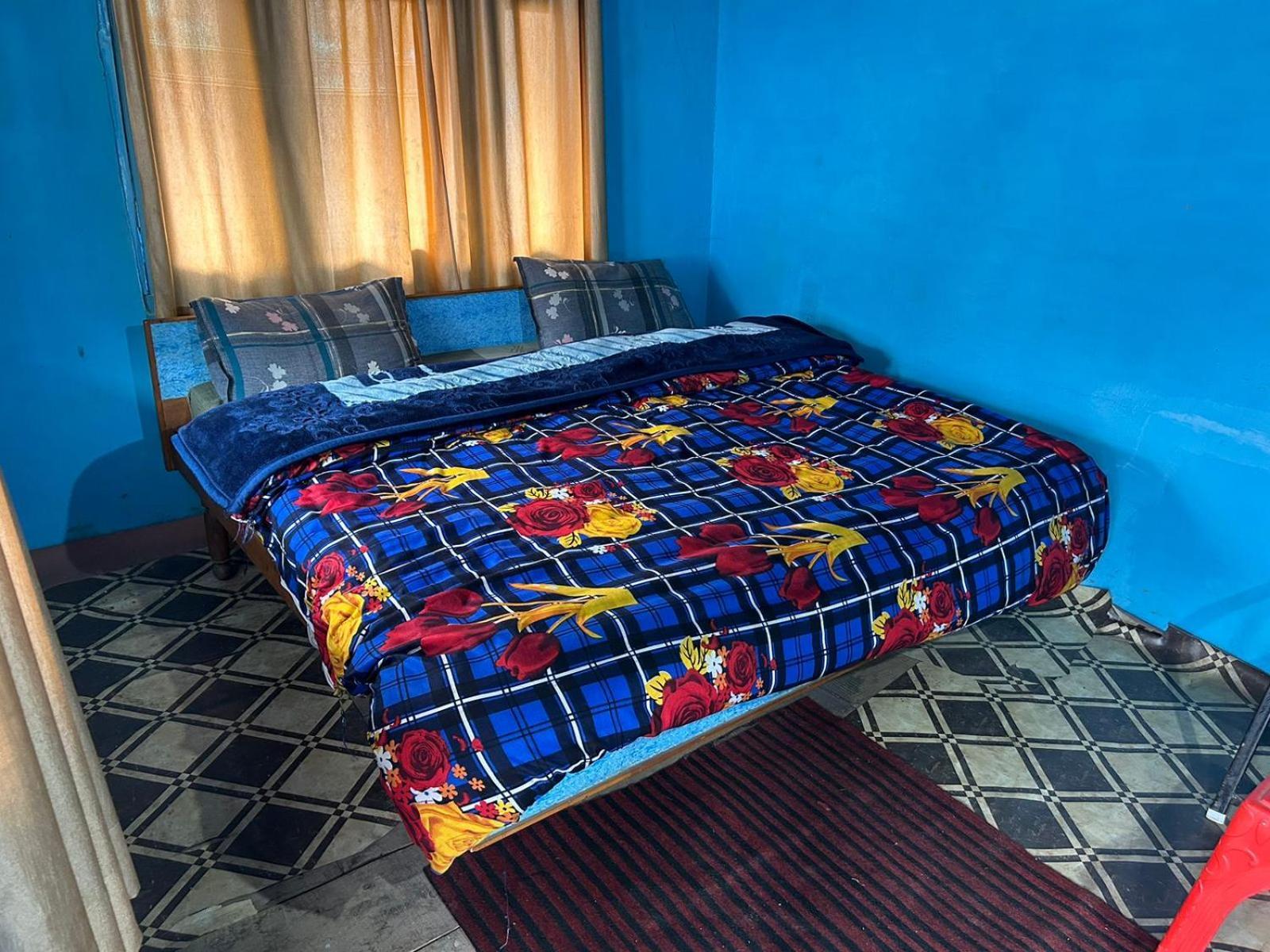 Karma Guest House And Cafe Kalgha Habitación foto